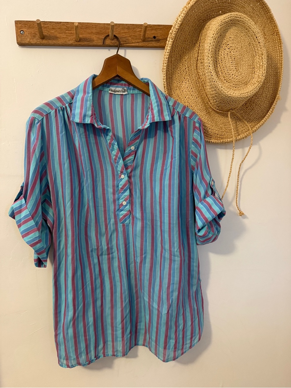 VTG Striped Blue and Pink Casual Women’s Shirt